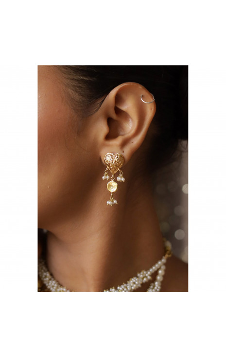 Areesha (Ear Studs) 