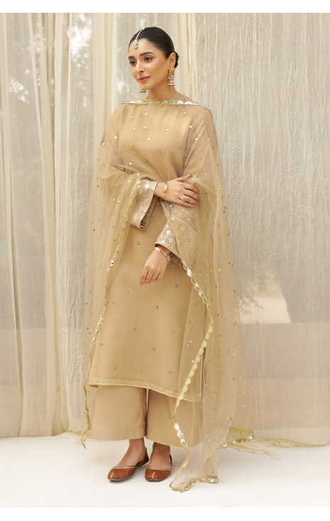 Dust Gold Outfit