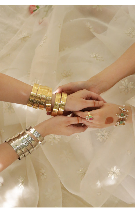 Silver / Gold (Bangle) Silver / Gold (Bangle)