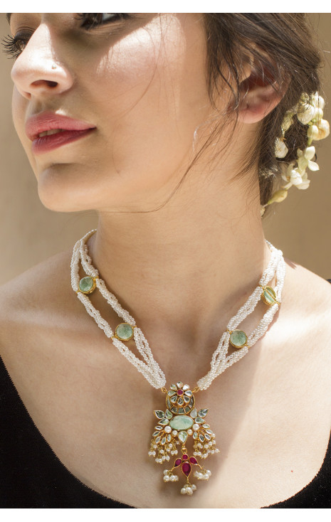 Hira (Mala) Hira (Mala)